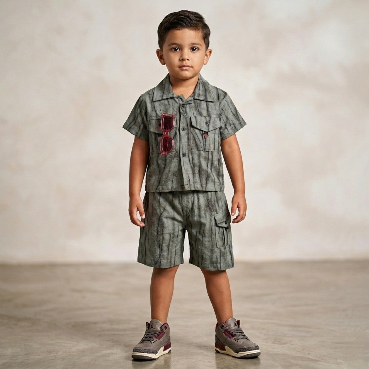 Boy 2 piece with glasses